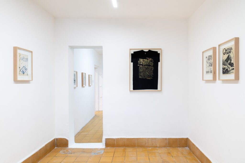 Vista de la exposición Kraeppellin Apparel / Unisex en Gaga Guadalajara, 2025